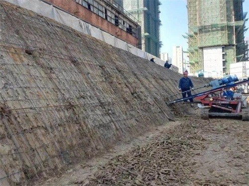 道里建筑边坡支护